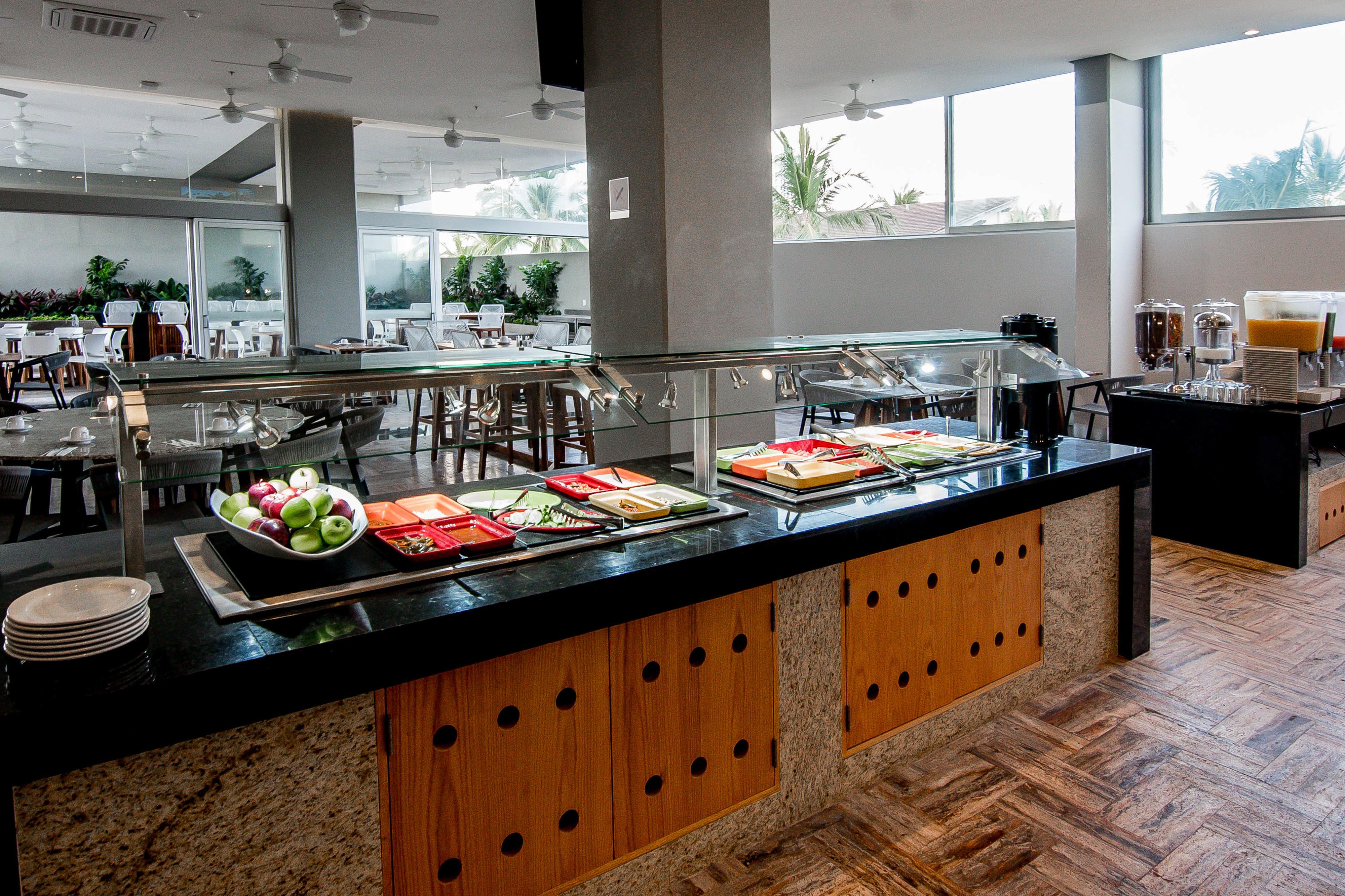 Hotel Mio Vallarta Unique & Different- Adults Only Puerto Vallarta Luaran gambar A buffet at a hotel