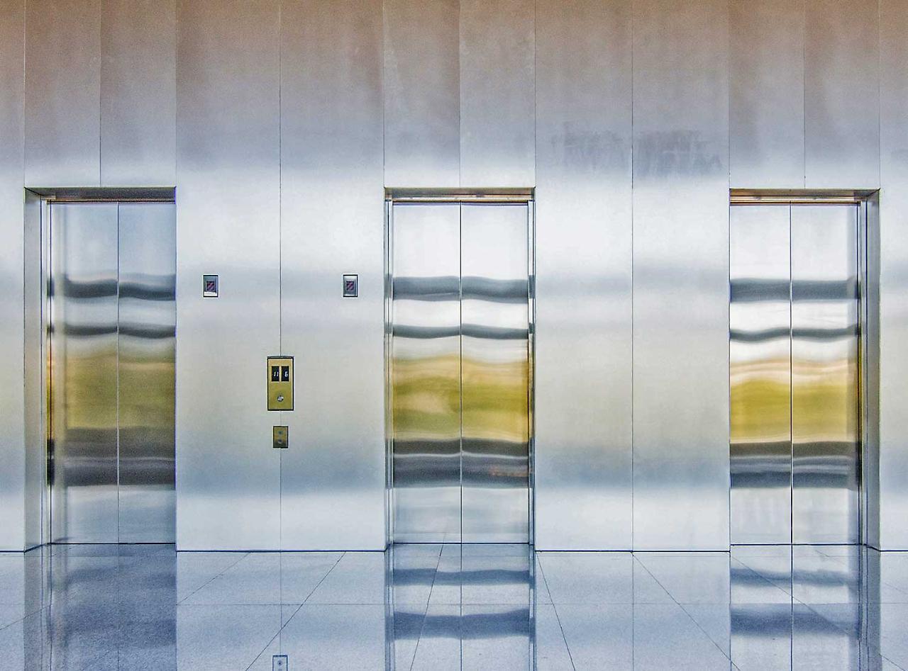 Hotel Mio Vallarta Unique & Different- Adults Only Puerto Vallarta Luaran gambar Elevators at the National Museum of the United States Army